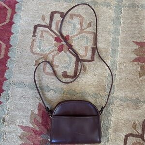 Elegant Brown Leather Crossbody Bag